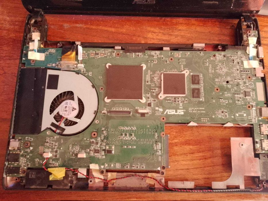 ASUS U31SD на части