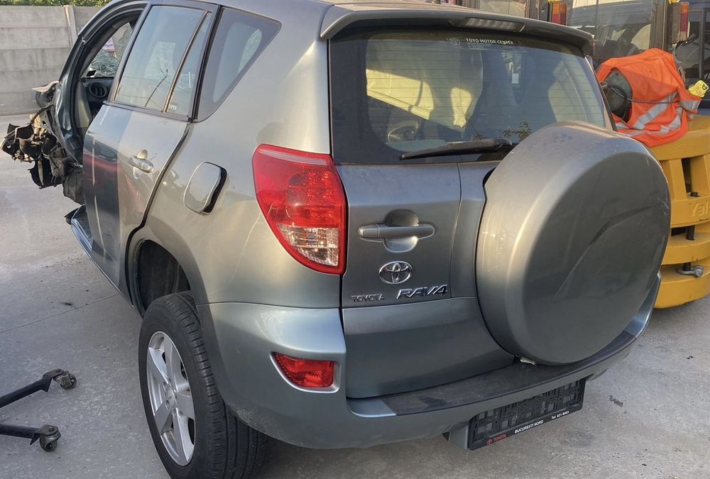 Piese toyota RAV4 XA30 generația 3 2005-2012 motor 22D4D 177 Hp euro 4 Haion usa spate planșă bord kit airbaguri cutie manuala 6 trepte trapa interior textil volan pe Stanga