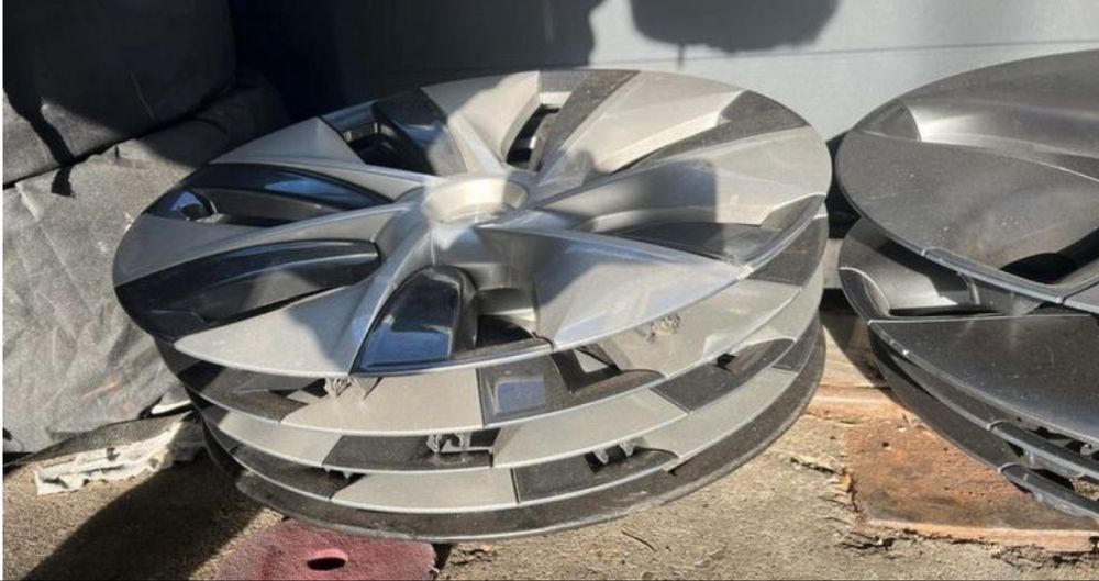 Tesla model y тасове 18 цола