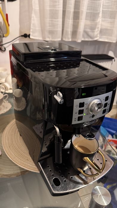 Espressor automat De’Longhi Magnifica S ECAM22.112.B