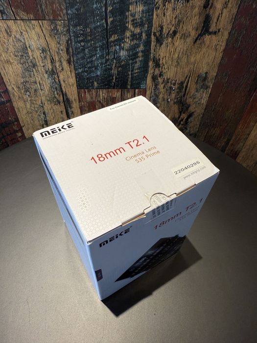 Obiectiv foto Meike 18mm T2.1 Cinema Lens S35 Prime  EF-mount • NOU •