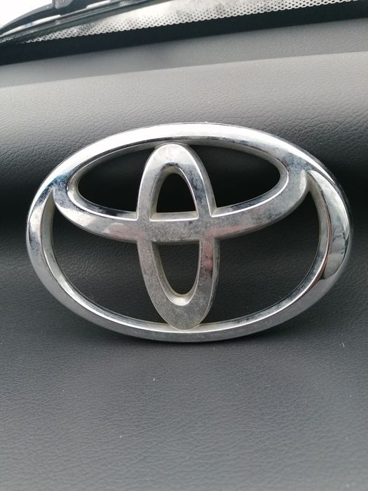 Емблема за Toyota Corolla toyota avensis