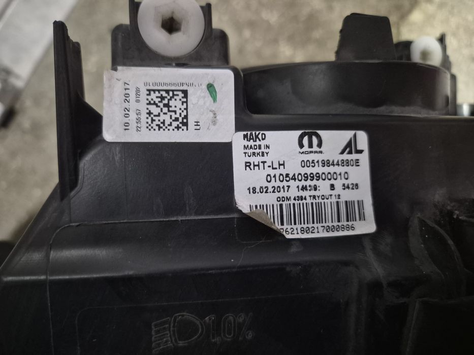 Ляв фар Fiat Tipo Фиат Типо фарове