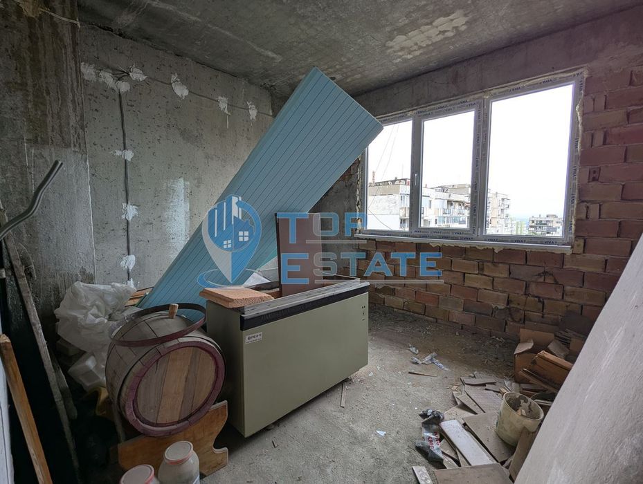 Продава се Многостаен апартамент в Горна Оряховица - 105 кв.м за 666 €/кв.м - Снимка #2