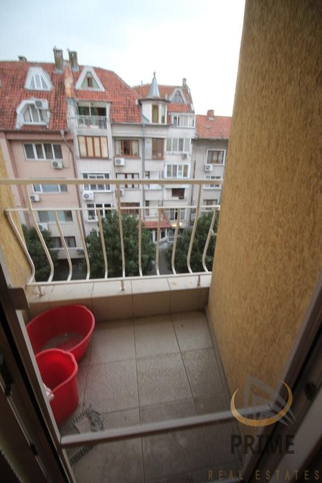 Дава се под наем Двустаен апартамент в Бургас, Център - 64 кв.м за 433.5 € - Снимка #13