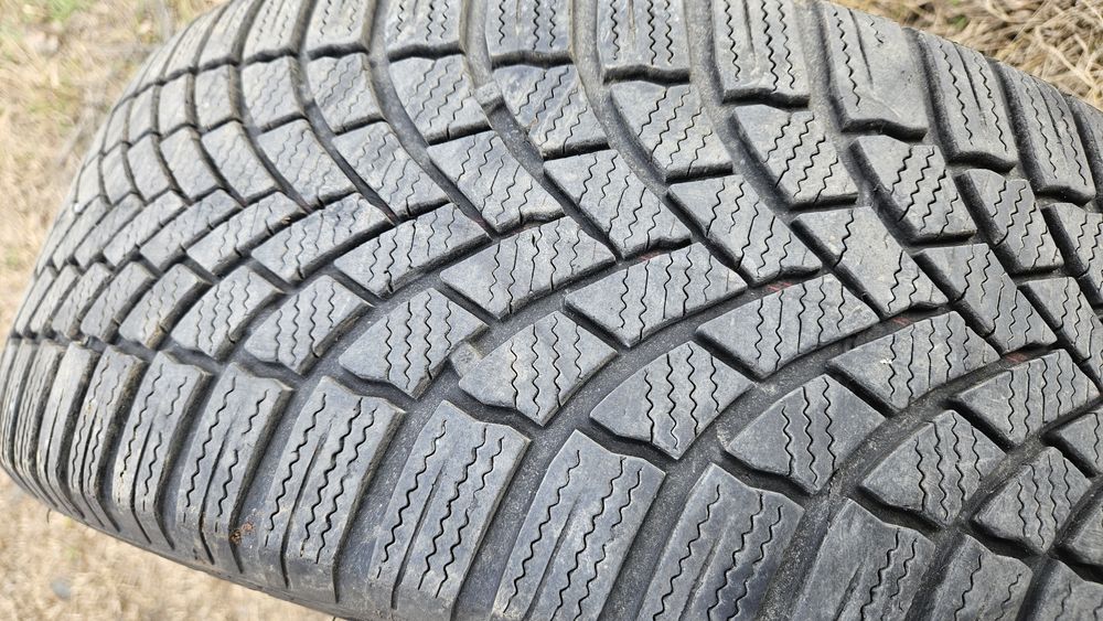 2бр гуми 215 55 17 дот 22 бриджстоун