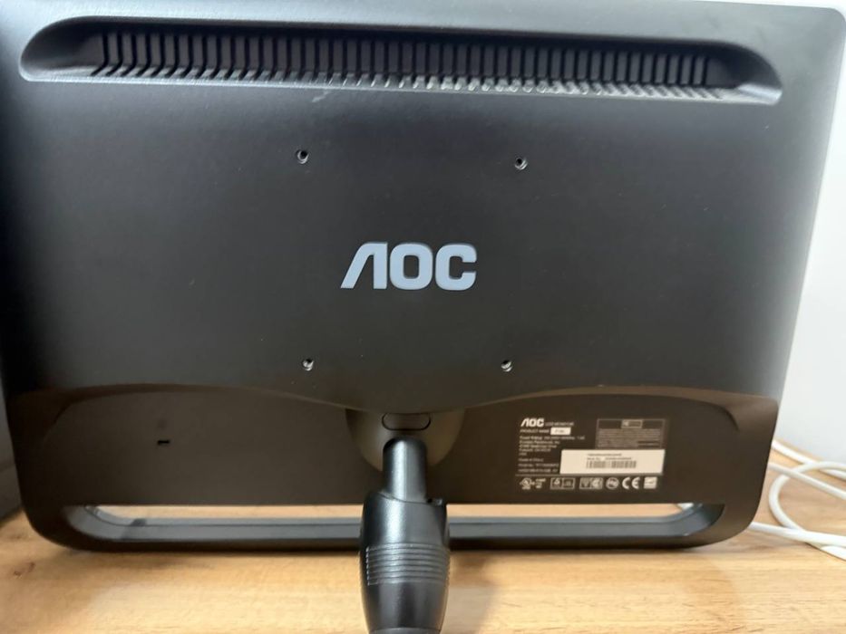 Продам на запчасти не рабочие мониторы