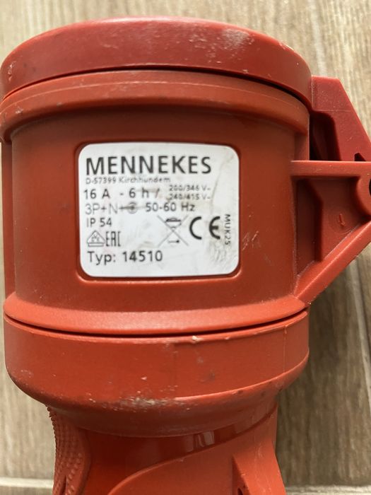 Stecher + priza trifazica Mennekes