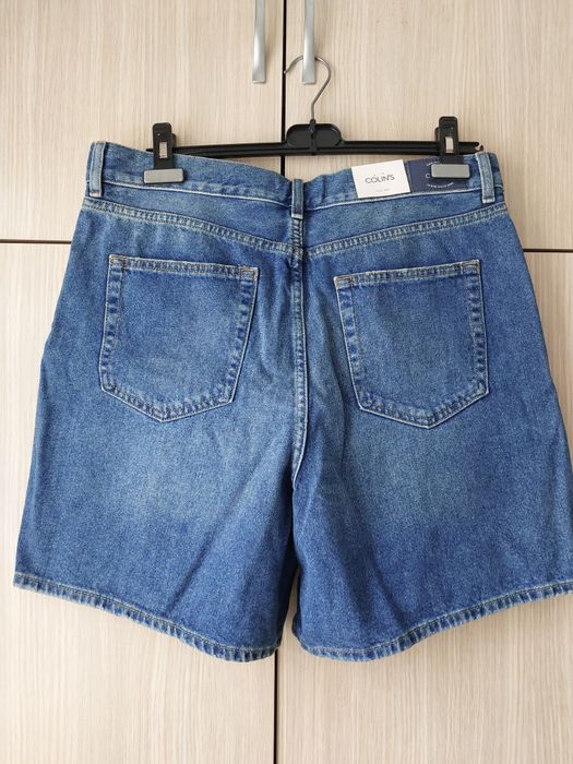 Нови дамски къси дънки на Colins Размер Л.

Цен