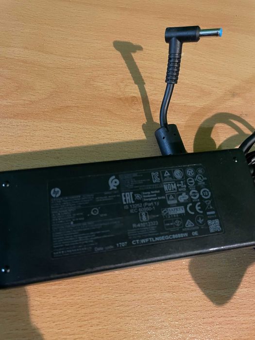 HP 90W AC Adapter, тънка синя букса 4.5мм,Oригинално зарядно за лаптоп