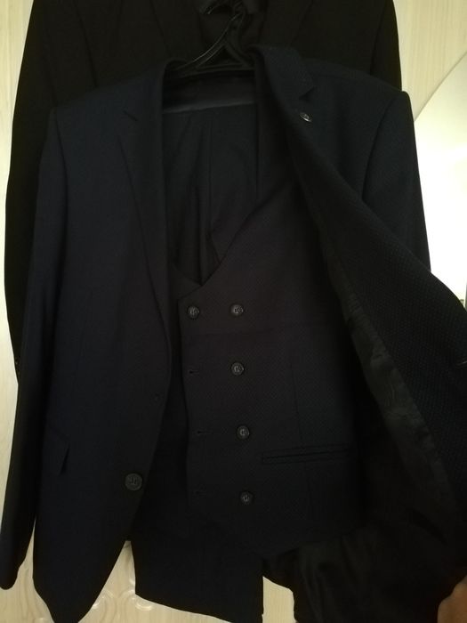 Продам мужской костюм