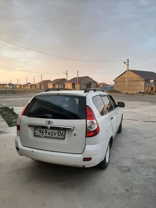 Лада приора универсал
