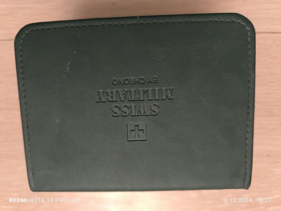 Коробка,документы от часов swiss military