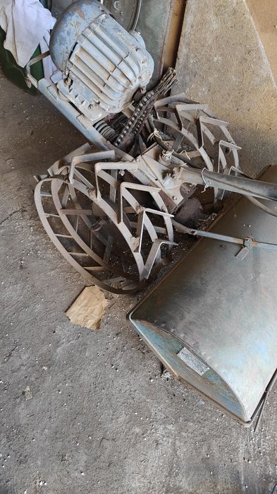 Самоходная электрическая фреза