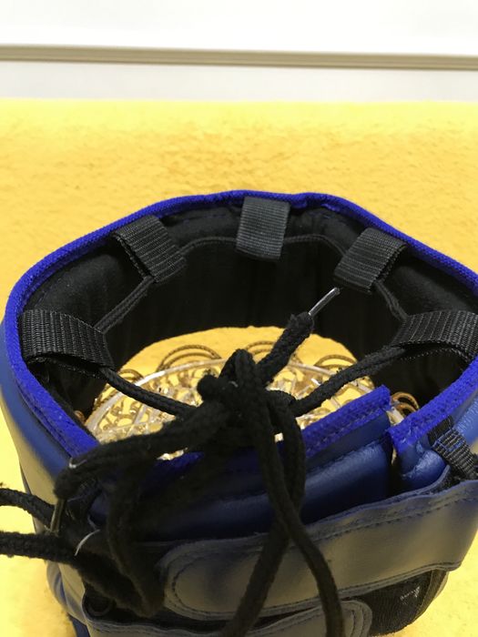 Защитный шлем Top Ten для единоборств