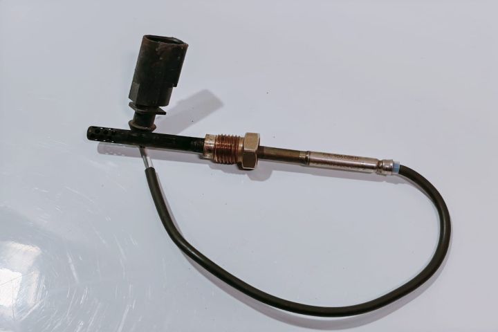 Senzor  temperatura gaze 03L906088D Audi A4 B8/8K (facelift) seria