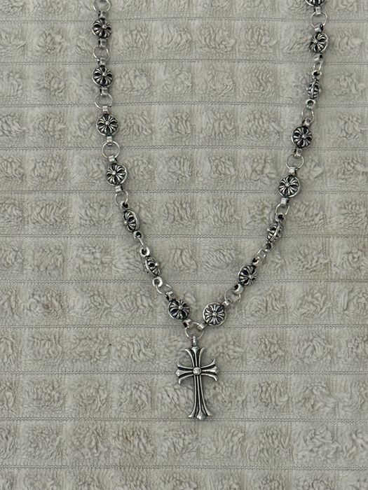 Vand lanț chrome hearts.