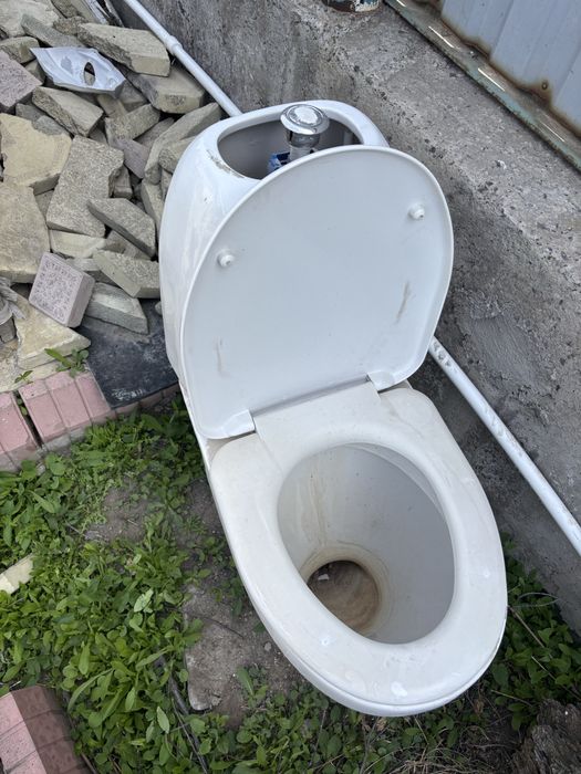 Продам унитаз б/у
