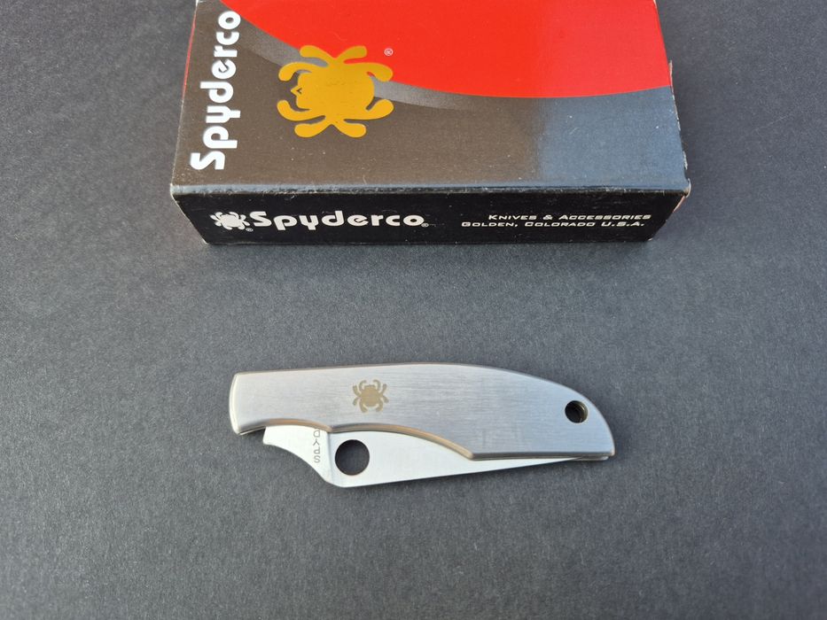 Сгъваем джобен нож Spyderco Grasshopper C138