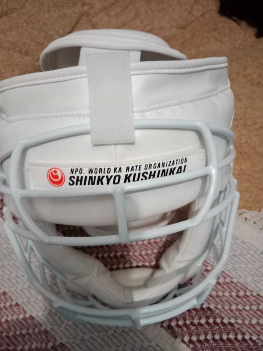 Продам защитный шлем для карате