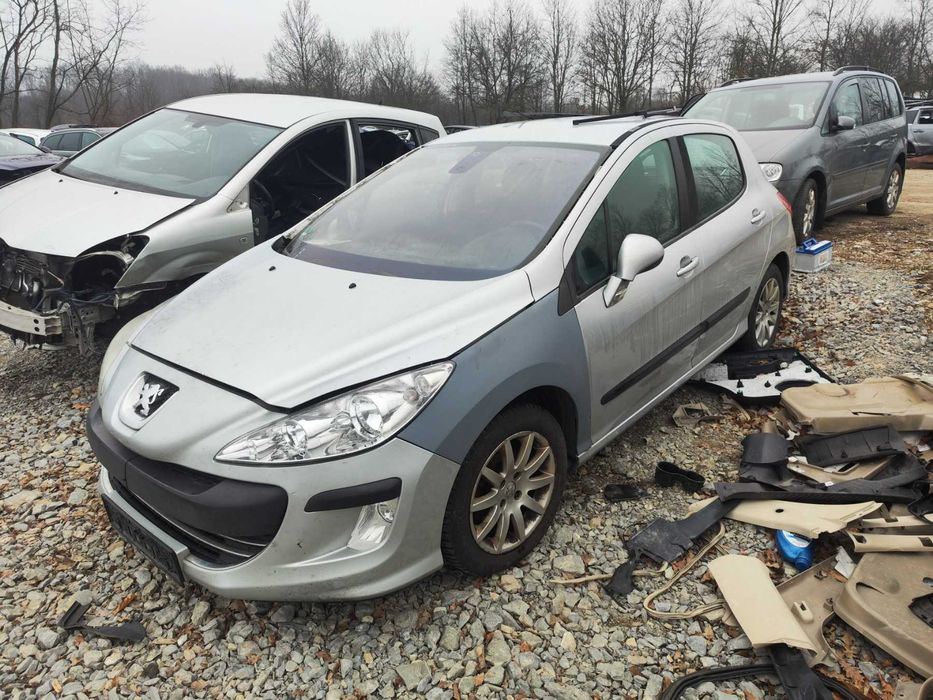 Peugeot 308 на части 1.4 95кс пежо 308
