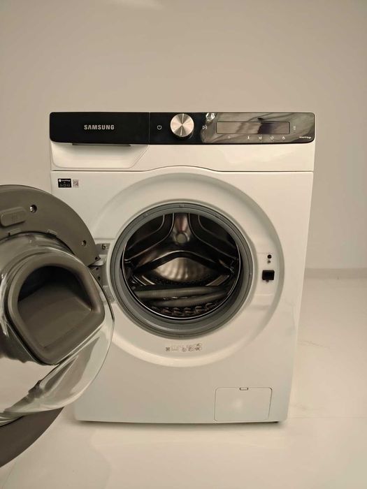 Vândut !!! Mașină de spălat rufe 9KG 1400rpm SAMSUNG WW90T554AAE B145