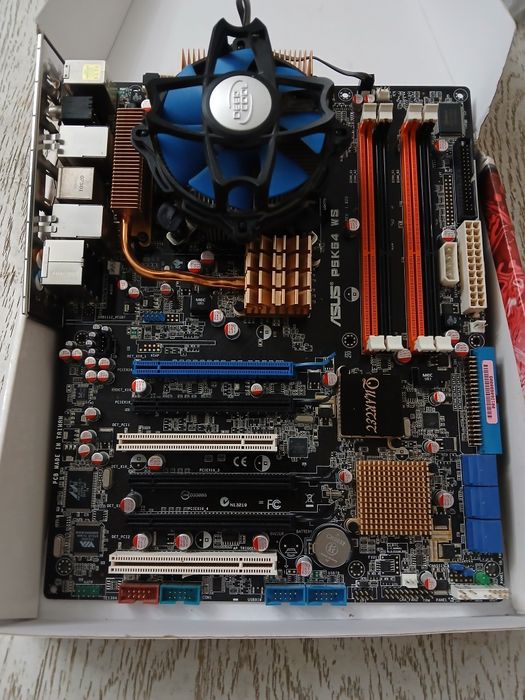 Комплект - ASUS P5K64 - WorkStation + проц. с кулером