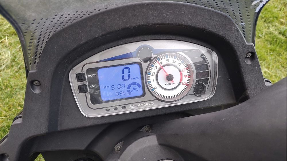 Scooter Kymko New Dink 2014 49cc