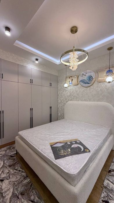 Продается 3 ком. Квартира площадью 65 кв.м. По ул. Озод Шарк