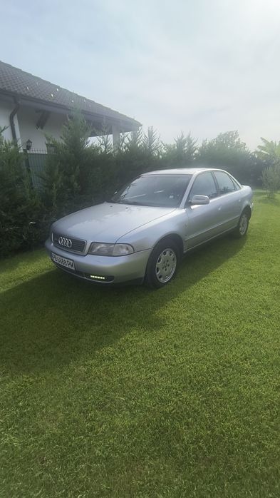 Ауди А4 б5 1.8 125к.с