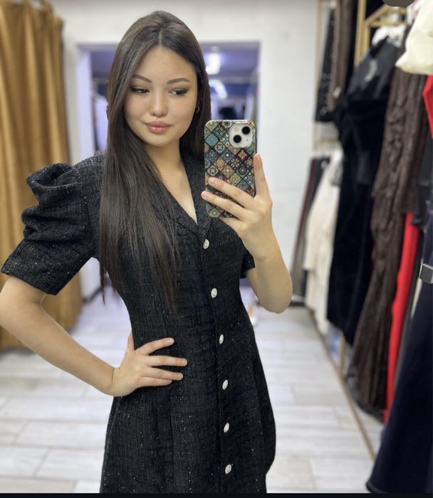 продаю твид платье