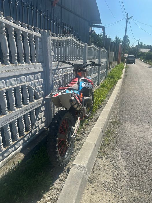 Se vinde ktm sx 125