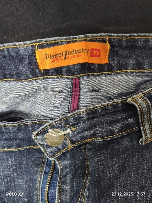 Прадаю мужскую Джинсы