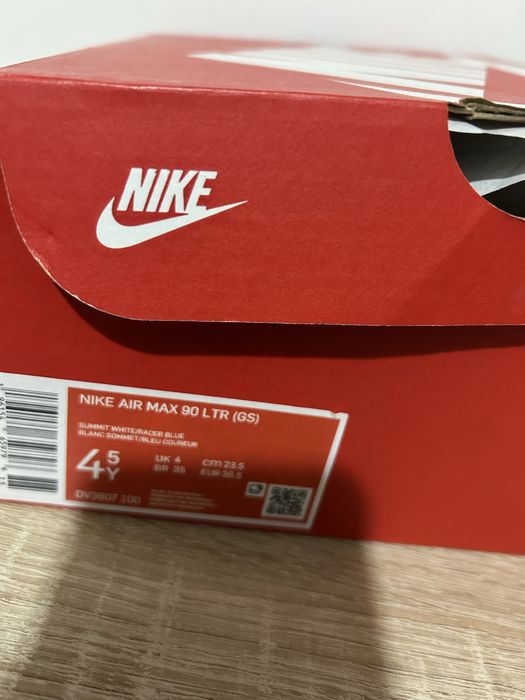 Vând Air Max 90 mărimea 36,5 purtați doar de câteva ori