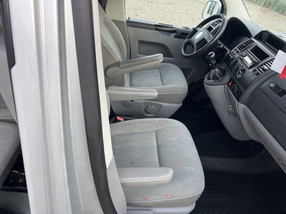 Vw T5 2.5 mixt 5 locuri inmatriculat