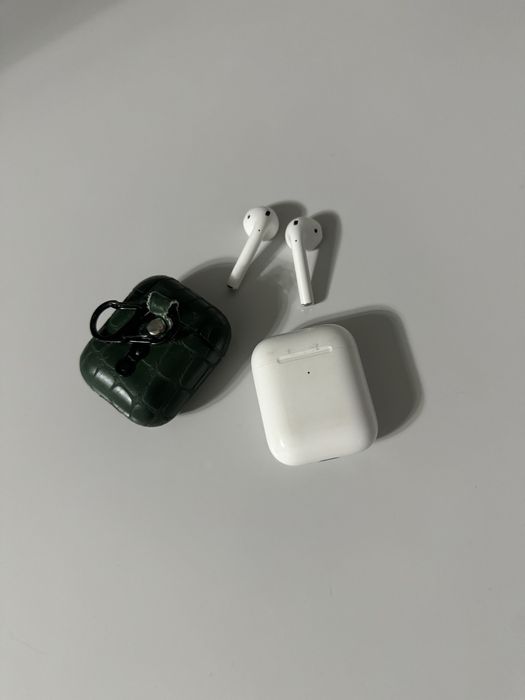 Продам Air pods 2
