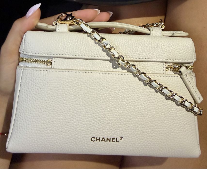 Chanel естествена кожа