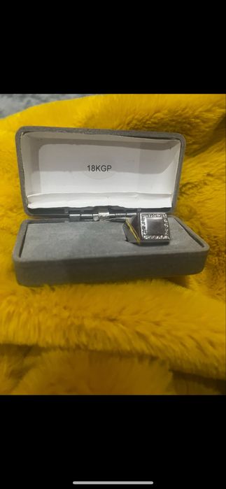 Мужская печатка с фианитами