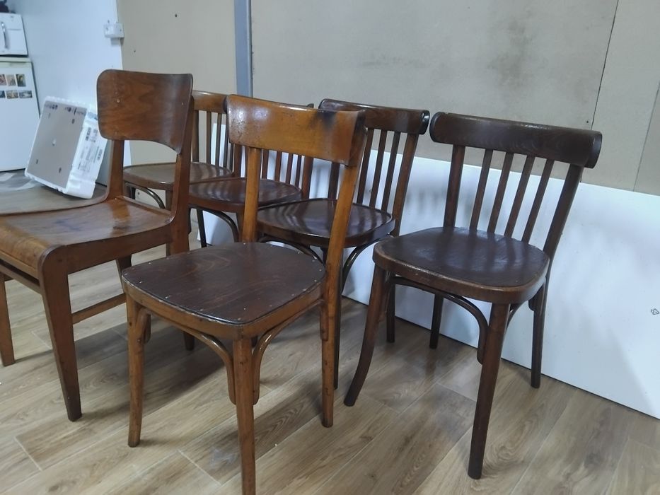 Scaune din lemn wintigi