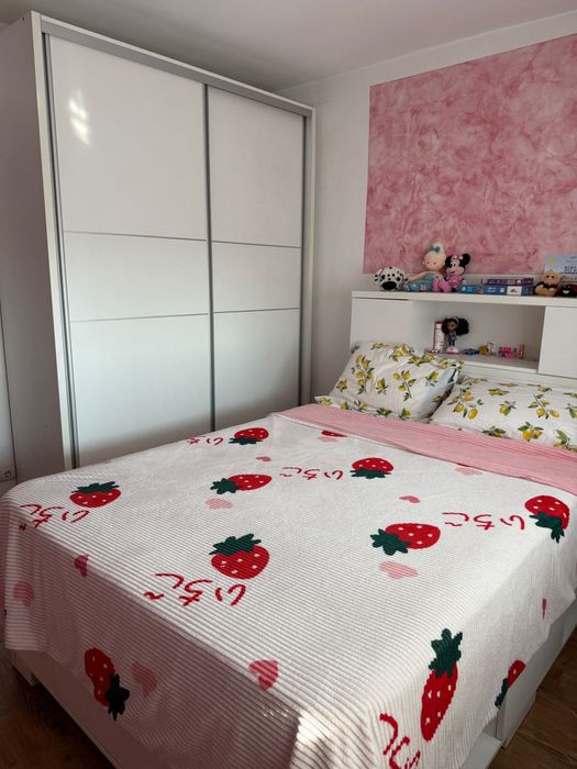Inchiriez apartament