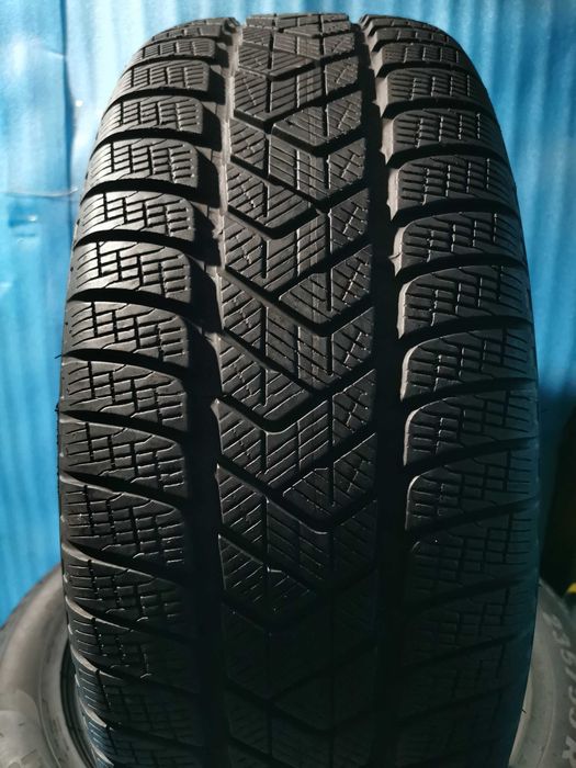 235/55 R18 - pirelli m+s 4 bucati