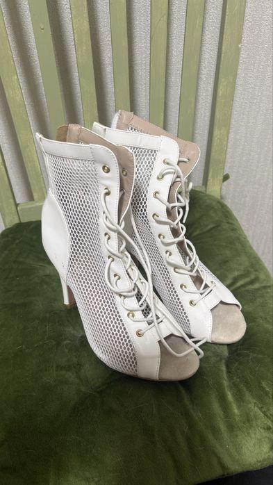 Туфли high heels