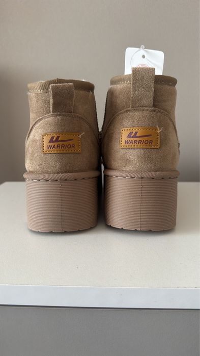 Продаю новые угги