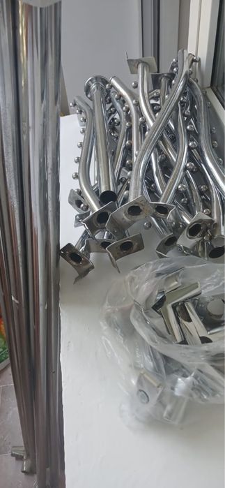 Продам крепежи (рожки) для магазина