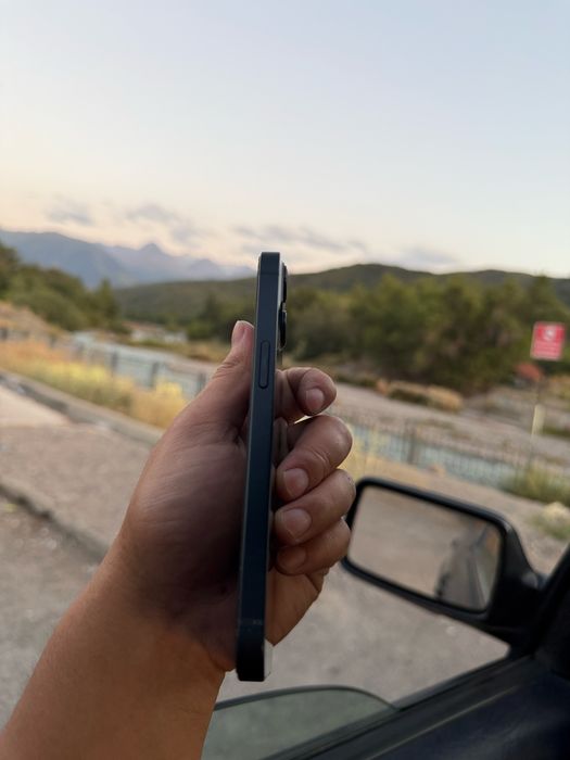 Iphone 13 в хорошем состоянии