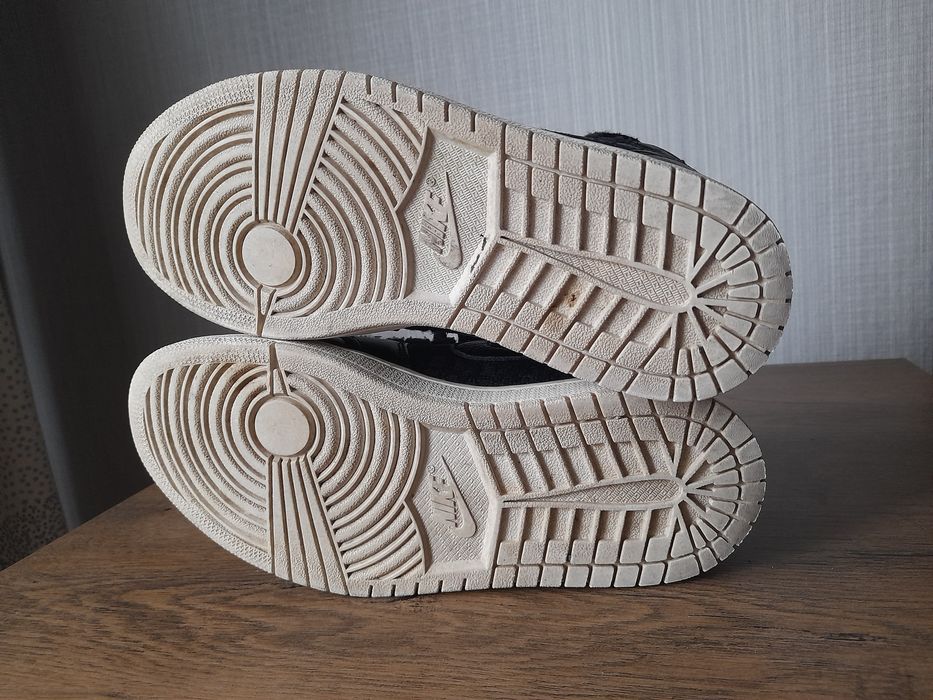 Jordan 1 Retro 37.5 номер.