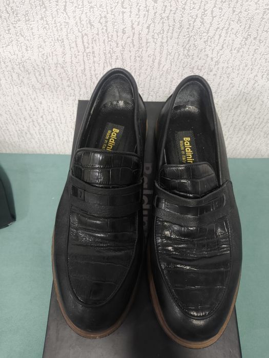 Продам лоферы новые