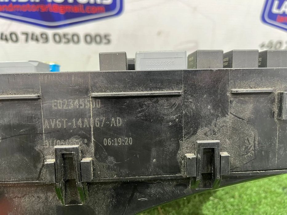 TABLOU PANOU SIGURANTE VOLVO V40 2.0 DIESEL 2016 COD OEM 31409757 AV6T14A142AA AV6T-14A142-AA AV6T14A067AD AV6T-14A067-AD 2012-2019