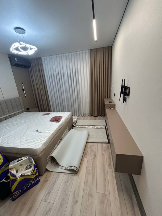 5/2/4 Спецплан, Тинчлик метро 155 квм , 2 гардероба, 2 санузла Своя