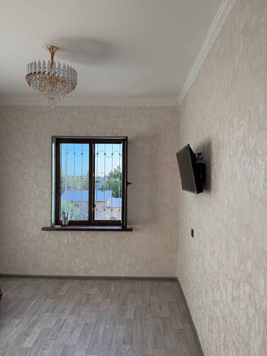 Yangiyolda uy sotiladi